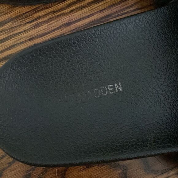 Steve Madden US 11 Flats Black with Faux Fur Sandals - Picture 2 of 3